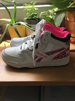 Dievčenské tenisky Reebok veľ. 35 - 2