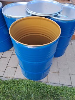 Plechové sudy 200l - 2