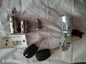 Sada zamok Renault - 2