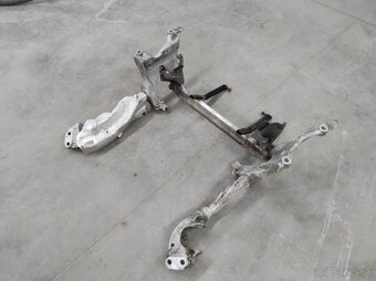 Predna napravnica Audi A4, A5 facelift - 2