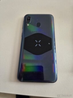 Samsung A40 - 2