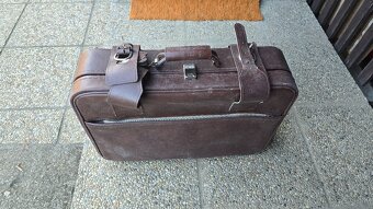 Starý kožený kufor - 60. roky - 2