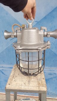 Retro lampa - 2