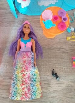 Barbie domček Dúhový zámok,bábika princezná zdarma - 2