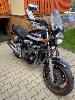 Yamaha XJR 1300 - 2