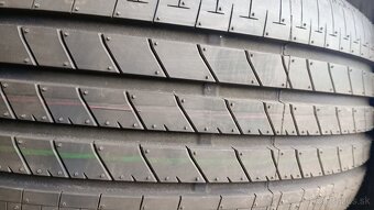 215/45 R18 letné pneumatiky - 2