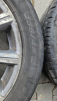 Ford R17 - 2