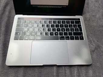 MacBook Pro 13” (2018, Intel i5 2.3GHz, 16GB RAM, 512GB SSD) - 2