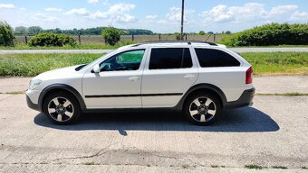 škoda octavia scout 2.0tdi 4x4 - 2