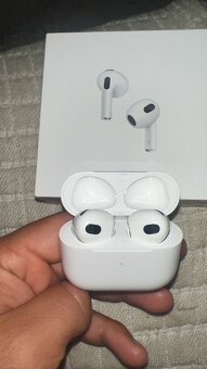 AirPods 3 - 2