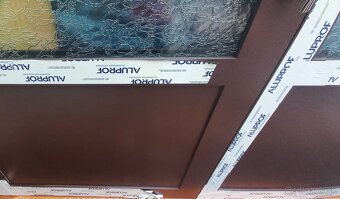 Predám hliníkové dvojkrídlové dvere 208 x 216 hnedé trojsklo - 2