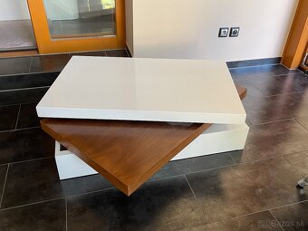 KONFERENCNY STOLIK - 2