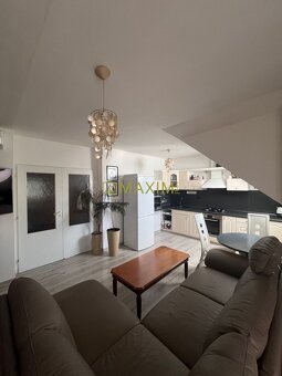 Moderný 2 izbový byt na Južnej ulici, klimatizácia, stačí sa - 2