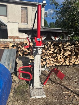 Štiepačka na drevo 14T - 2