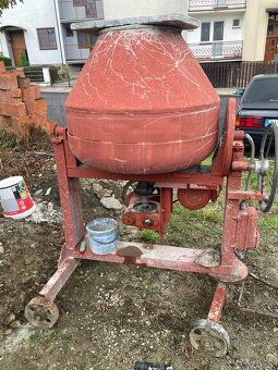 Miešačka 250-300 l - 2