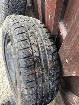 Zimní pneu 195/60 R15 - 2