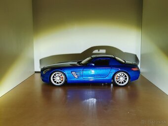1:18 Mercedes SLS AMG - 2