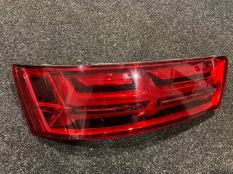 AUDI Q7 zadne ľavé svetlo - 2