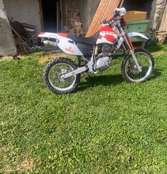 Yamaha tt600r - 2
