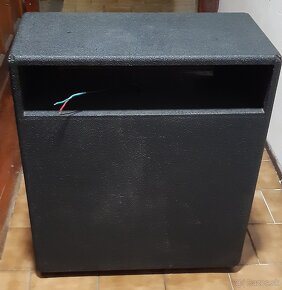 Reprobedna pro baskytaru s reproduktorem FANE - 2