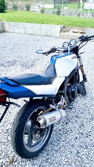 Suzuki GS500E - 2