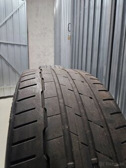 Letné pneumatiky 235/40 R19 - 2
