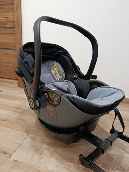 Autosedačka -vajíčko + Isofix - 2