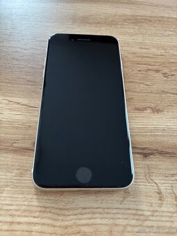 iPhone SE 2022 128GB biely - 2