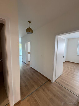 3-izb byt s TERASOU a Garážou Nové Mesto ul. Skalická cesta - 2