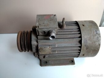 Predám elektromotor 2,2kw 1480ot - 2