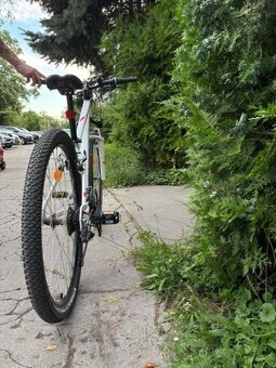 Predám horský bicykel ROCKRIDER ST100 - 2