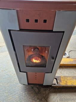 Predám peletové kachle Rika Visio - 2