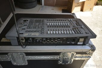 Svetelný pult Compulite SPARK 4D - 2