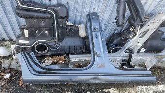 Podbeh+dvere Škoda Rapid - 2