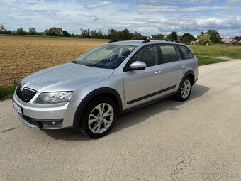 Škoda Octavia Combi Scout - 2