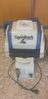 Bazenovy vysavac Hayward Tiger Shark - 2