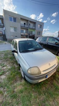 Renault Clio 1.4 – r.v. 1998 – pojazdné, ale skôr na diely - 2