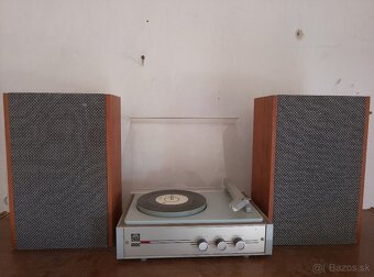 Predám staré rádio a gramofón - 2