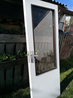 dvere vnútorné 70 cm ľavé s oknom - 2