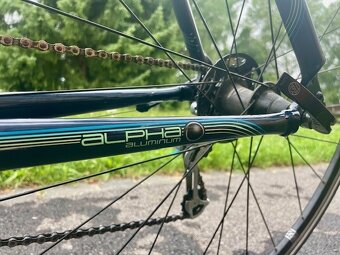 Cestný bicykel zn. TREK - 2