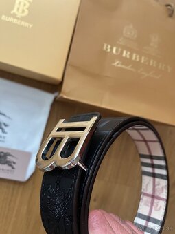 Burberry - 2
