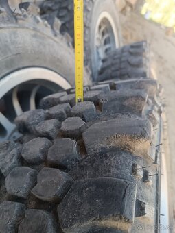 Terénne pneumatiky  235/75 R15 ,6x139.7 rozteč - 2