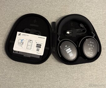 Sennheiser Momentum 4 - 2