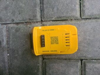 Dewalt  bateria power stack 18v 1,7ah - 2