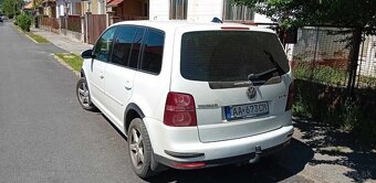VW TOURAN 2010 - 2