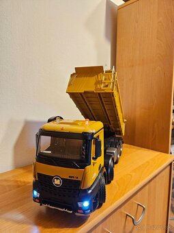 RC sklápač kamión - 2