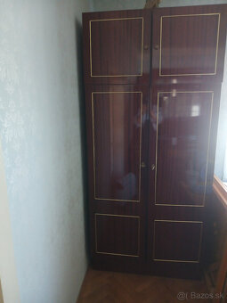 Darujem za odvoz obývaciu stenu - 2