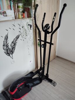 StormRed Shark (eliptický trenažér) - 2