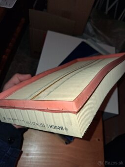 Bosch S3714, vzduchový filter - 2