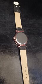 Elegantné dámske hodinky s čiernym remienkom - 2
